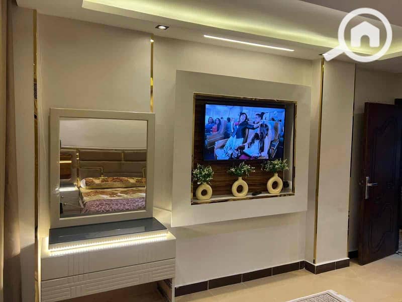 9 04310d74-8bc8-4f2e-8017-0f8c15c520e5. jpg