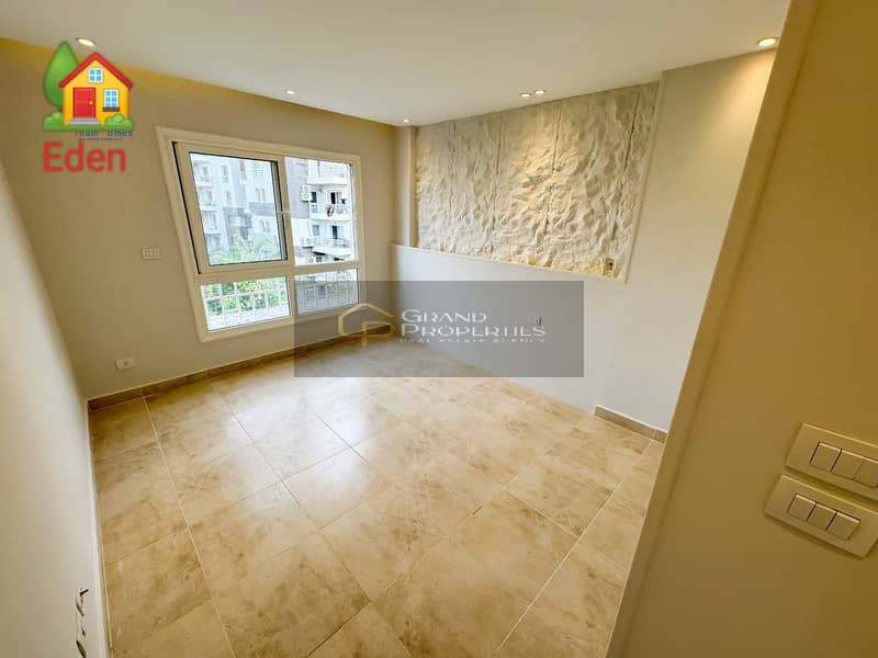 8 334e6146-2fea-49b3-a28c-5e5dfe585053. jpg