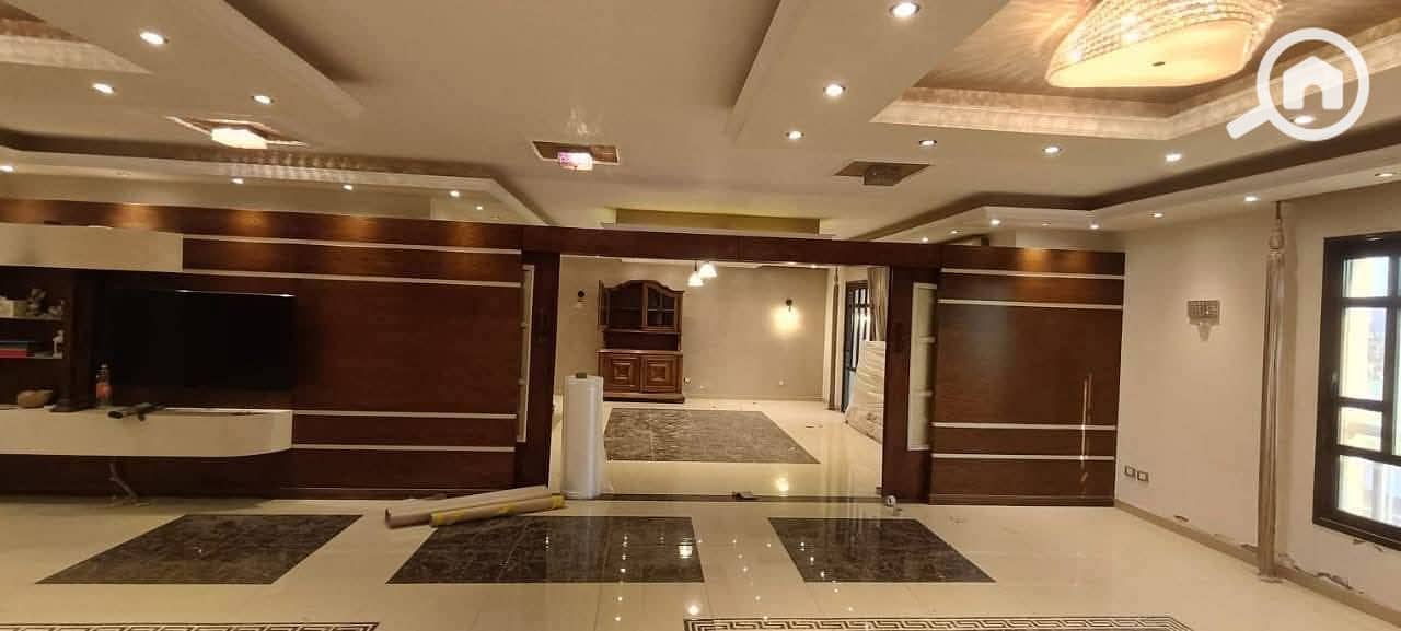 3 a85da7c0-fa91-4f7c-b308-5ddfc3fc58d8. jpeg