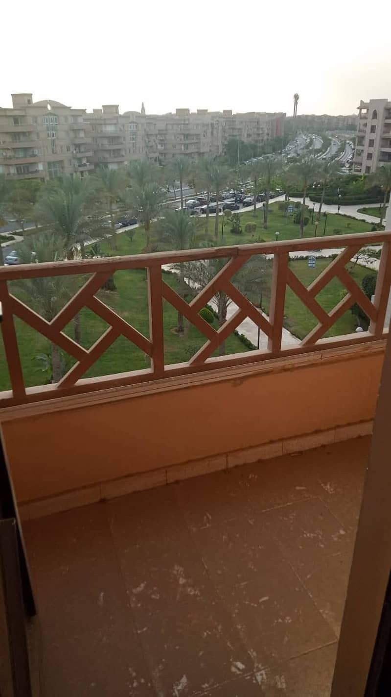 8 4d07fd47-b8c9-479e-94b9-8940a23fea1c. jpeg