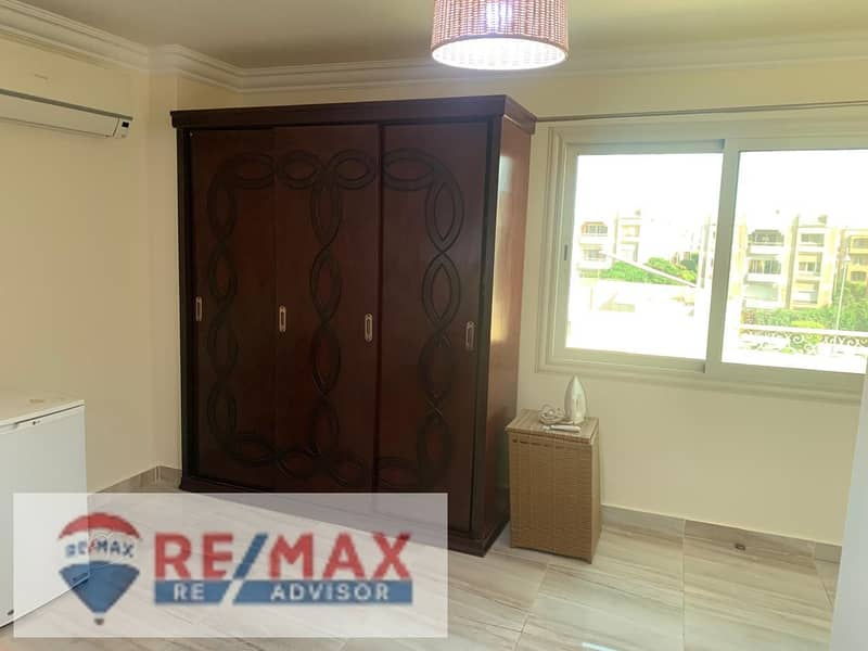 4 5988052935071878625. jpg