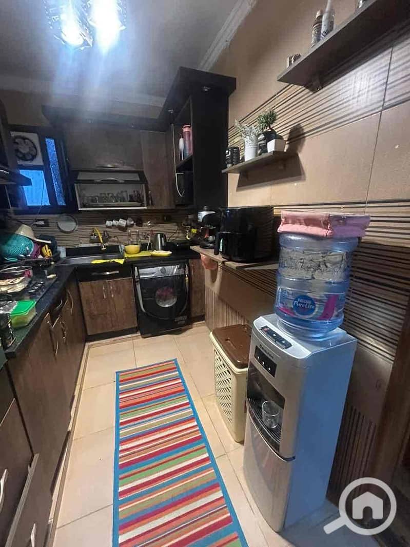 6 b9670b49-fd66-41b7-90fb-5a605c73ac01. jpg