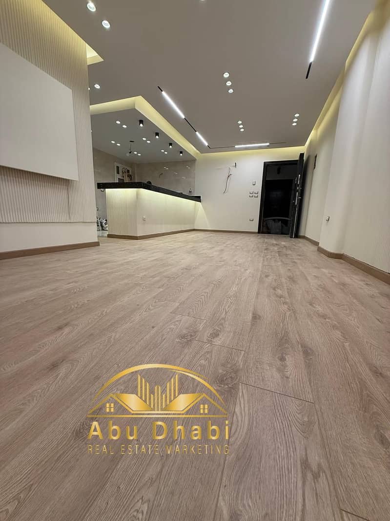 8 8b528b0a-71df-4a17-9903-60b1d3701462. jpg