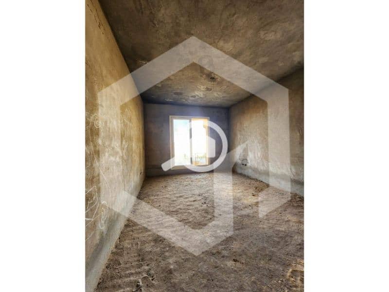 7 Royal Meadows 7. jpg