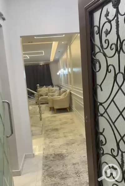 تاون هاوس 4 غرف نوم للبيع في الشيخ زايد، الجيزة - bbd130c3-0a5d-42bd-bac6-6688666740dd. jpg