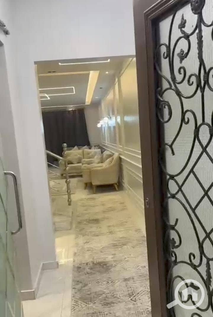 bbd130c3-0a5d-42bd-bac6-6688666740dd. jpg bbd130c3-0a5d-42bd-bac6-6688666740dd. jpg