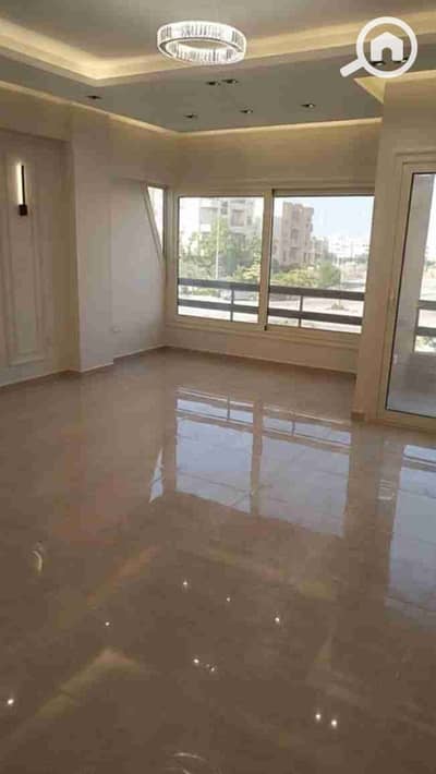 شقة 3 غرف نوم للايجار في الشيخ زايد، الجيزة - IMG-20251105-WA0018(1). jpg