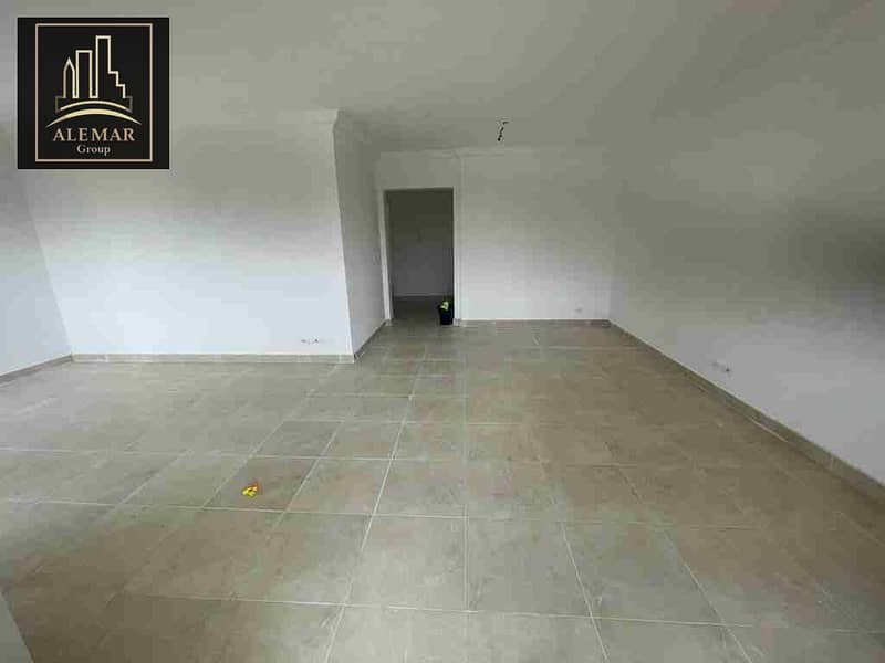 1000542305. jpg 1000542305. jpg