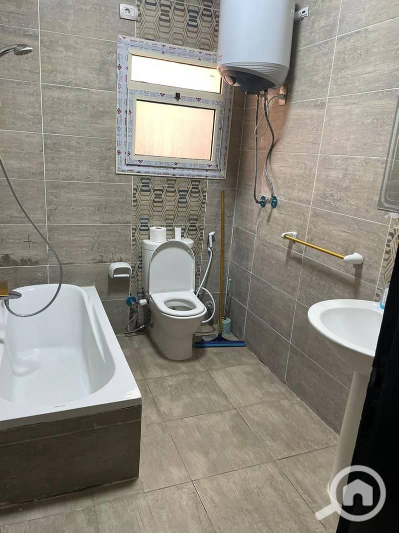 17 f041a939-9fed-4d0d-b3c2-827bb21ead42. jpg