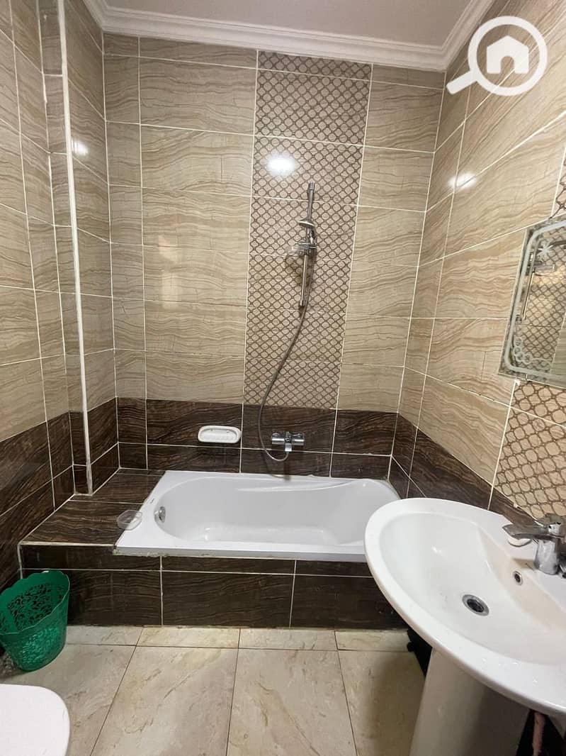 19 2b37092b-7ab8-4f4c-99df-662610ce4eba. jpg