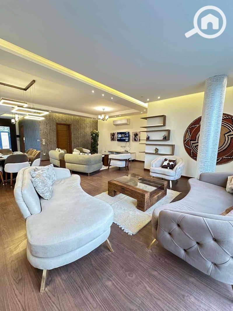 8 32bb38bc-818f-4474-bb28-c2fd893dec68. jpg