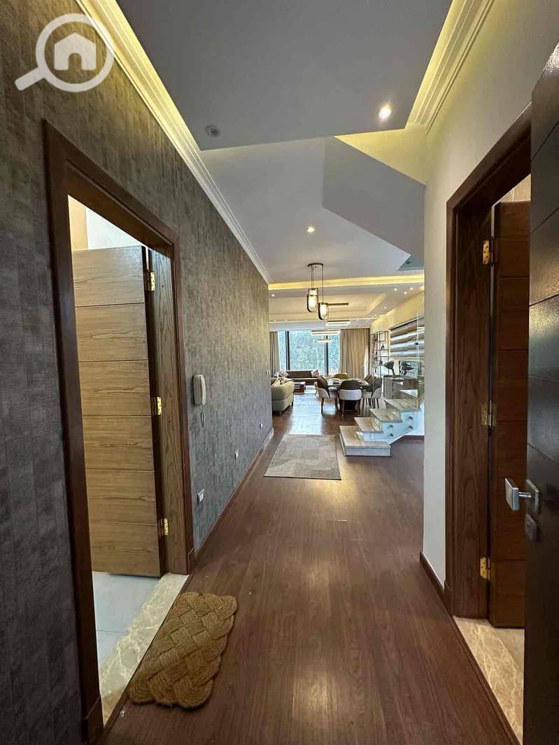 31 93198a7c-be94-448a-bfb2-4080e8c3f91c. jpg