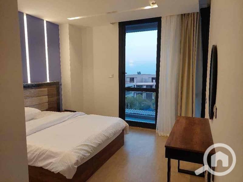 12 63f537c5-c5c6-4841-960b-8782a5796b04. jpg