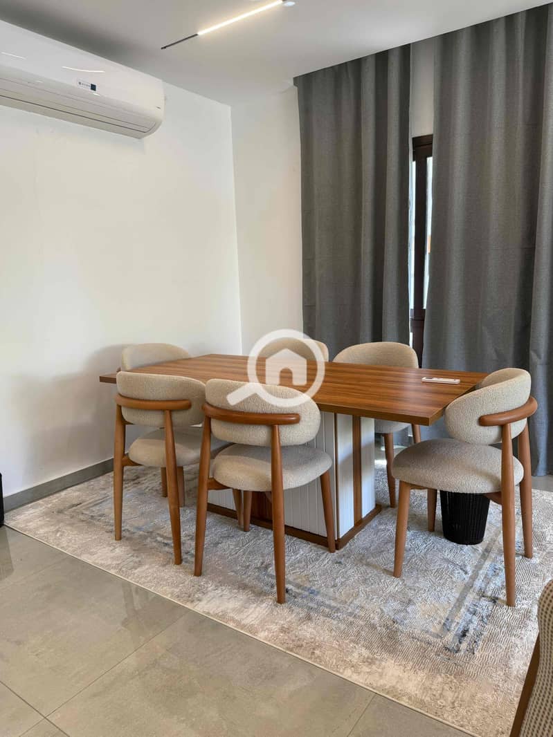 5 9dc52635-9ac1-441f-9482-cdd3789aa8f7. jpg