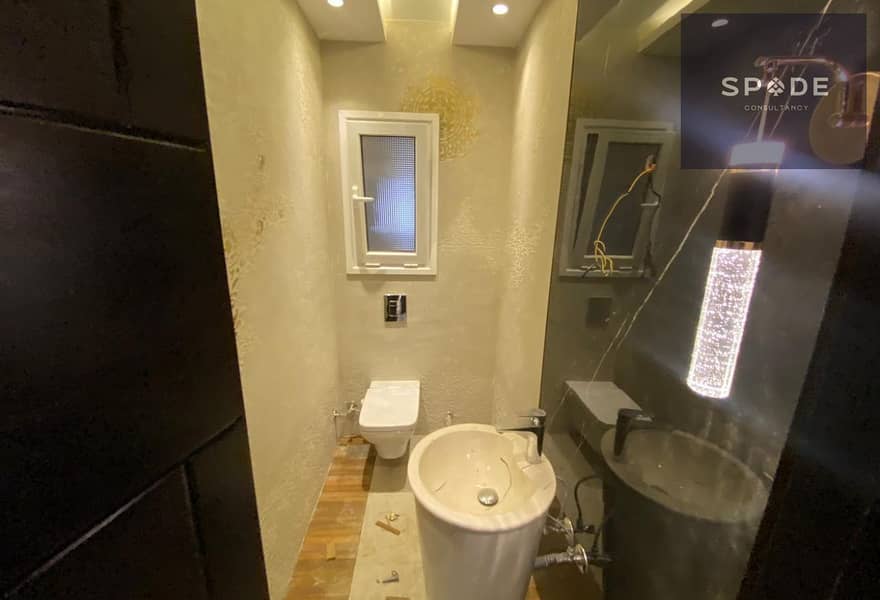 12 ea334ea0-da55-400a-af56-ae0fdbd54109. jpg