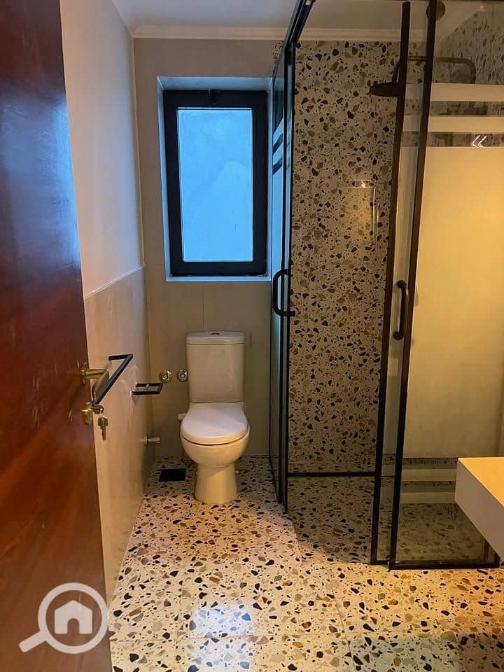 3 1aee91d8-576a-4797-a039-f1158b415496. jpg