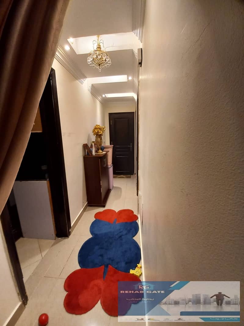 4 025025b5-d9ea-49d4-8575-3abd470f7ebc. jpg