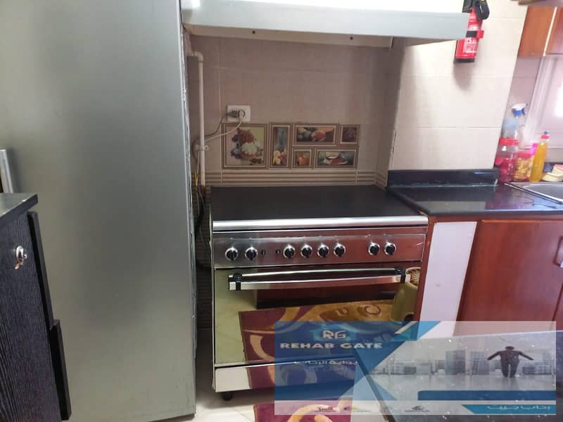 7 e25e7c44-0fbb-4871-9e69-8e28a0547fe0. jpg