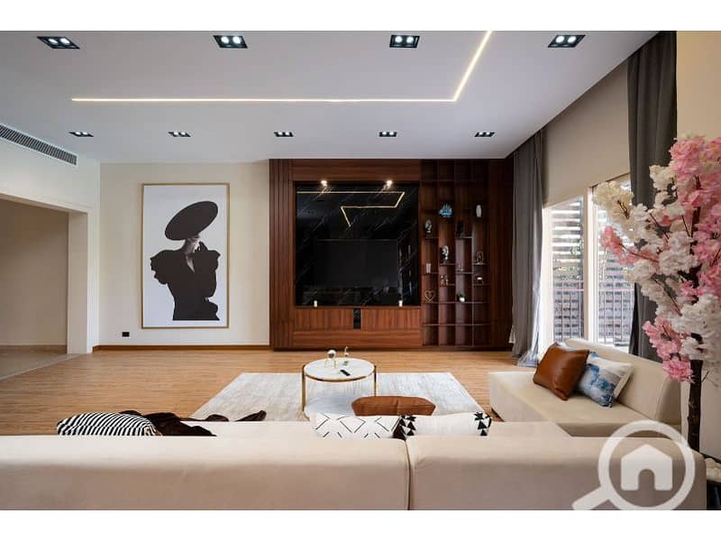 12 f0394f54-5921-45bf-93ee-9aaf6d98cc96. jpg