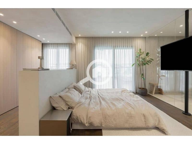 10 0595e932-0643-491b-8e1e-c1e24b165755. jpg