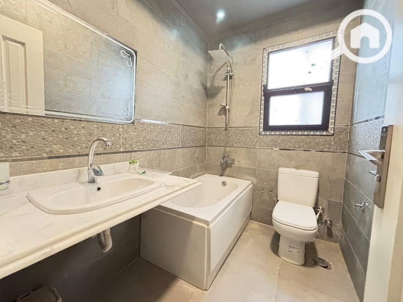 11 WhatsApp Image 2025-11-04 at 12.40. 57 PM. jpeg