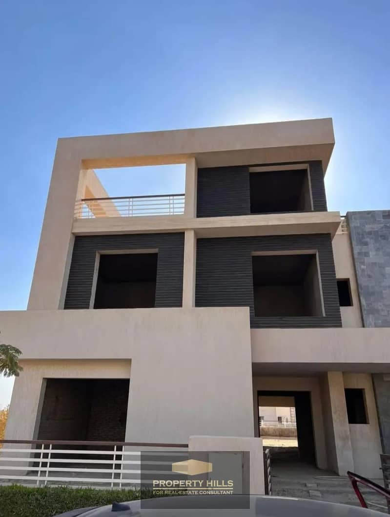 12 WhatsApp Image 2024-07-18 at 1.05. 43 PM (1). jpeg