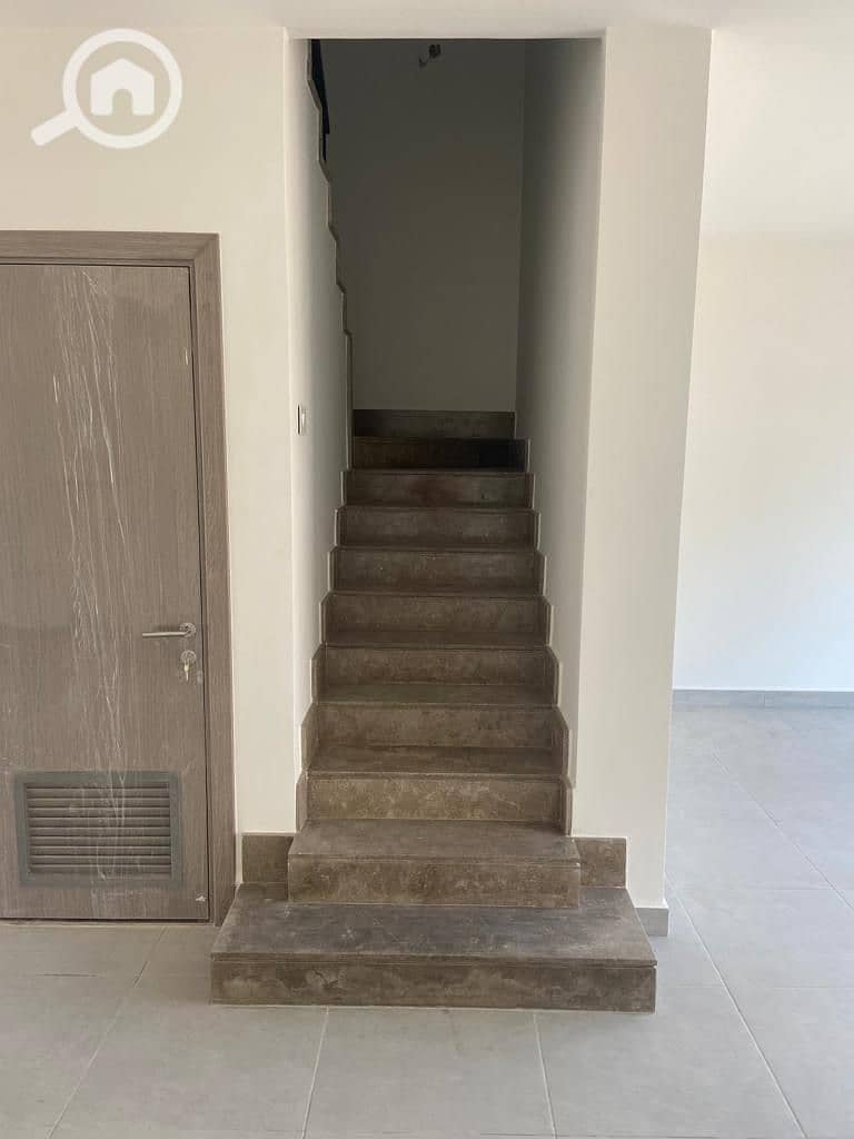 3 dcf8418d-4f05-41b8-a8c6-cad5ed304d41. jpg