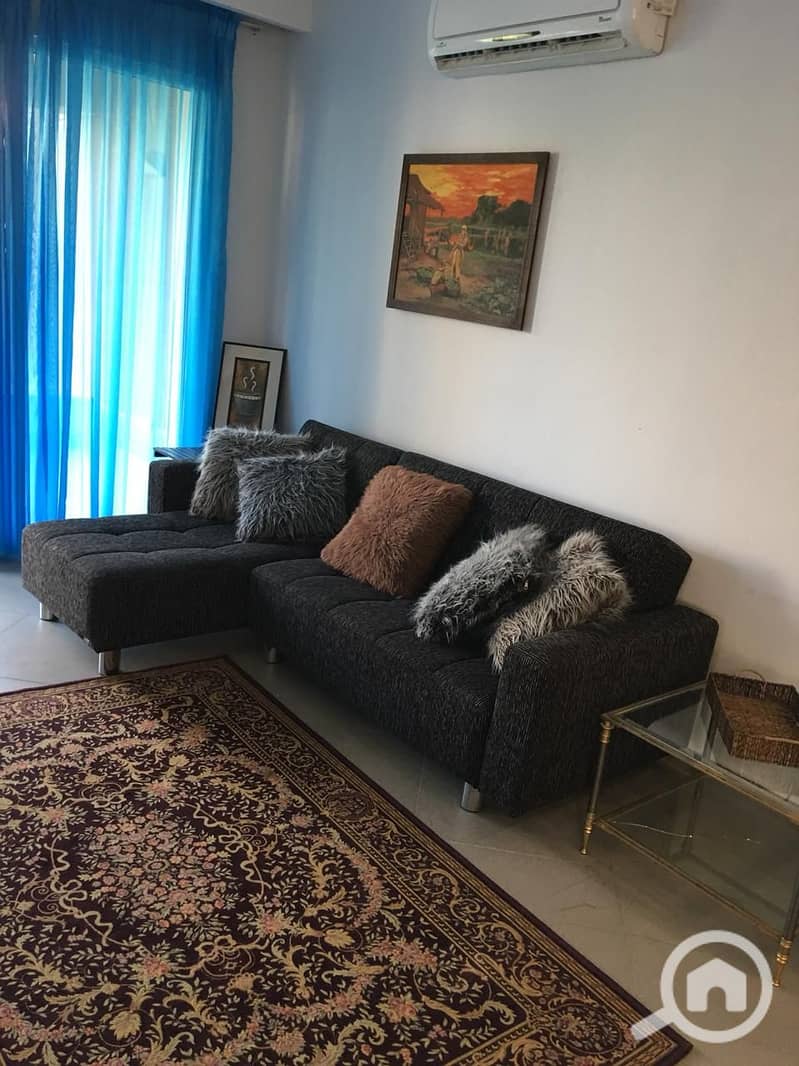 8 464b1cf3-9d84-4872-bc0e-fadaff0a8af9. jpg