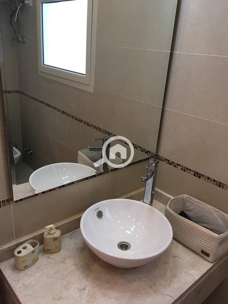 9 c449c293-757d-4f16-85fd-39f9bc3655b2. jpg