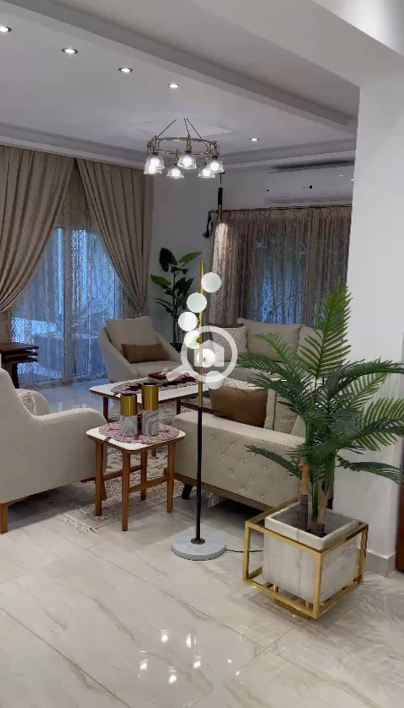 3 c89a3fb4-c4d8-4e4b-9e9e-b614baa71ef2. jpeg