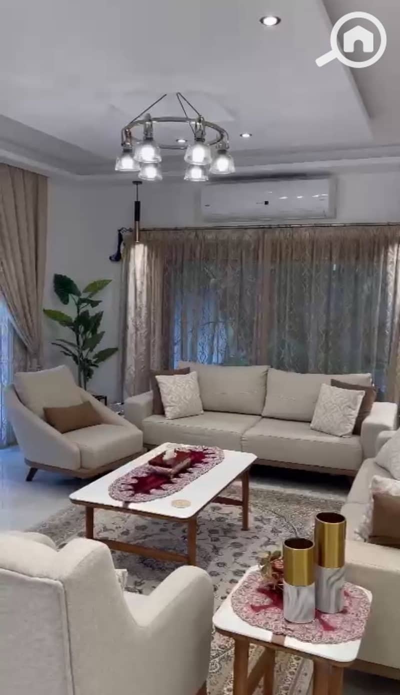 4 f5b15945-5359-43f7-9ee4-f44f1aac5d19. jpeg