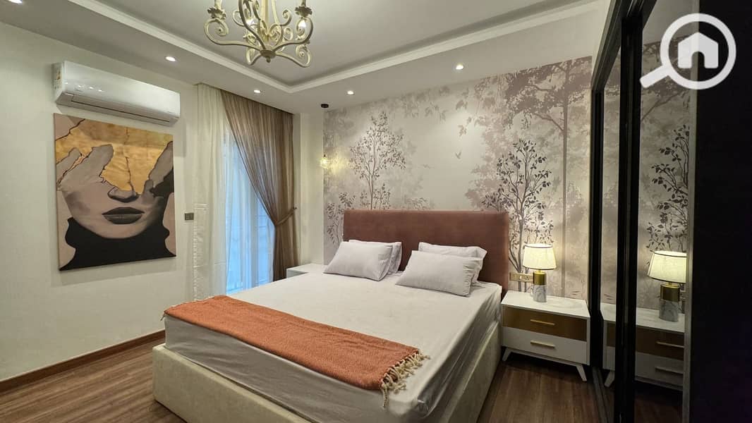 4 6c913fae-73ff-442f-a5c7-c4e6f0603c8f. jpg