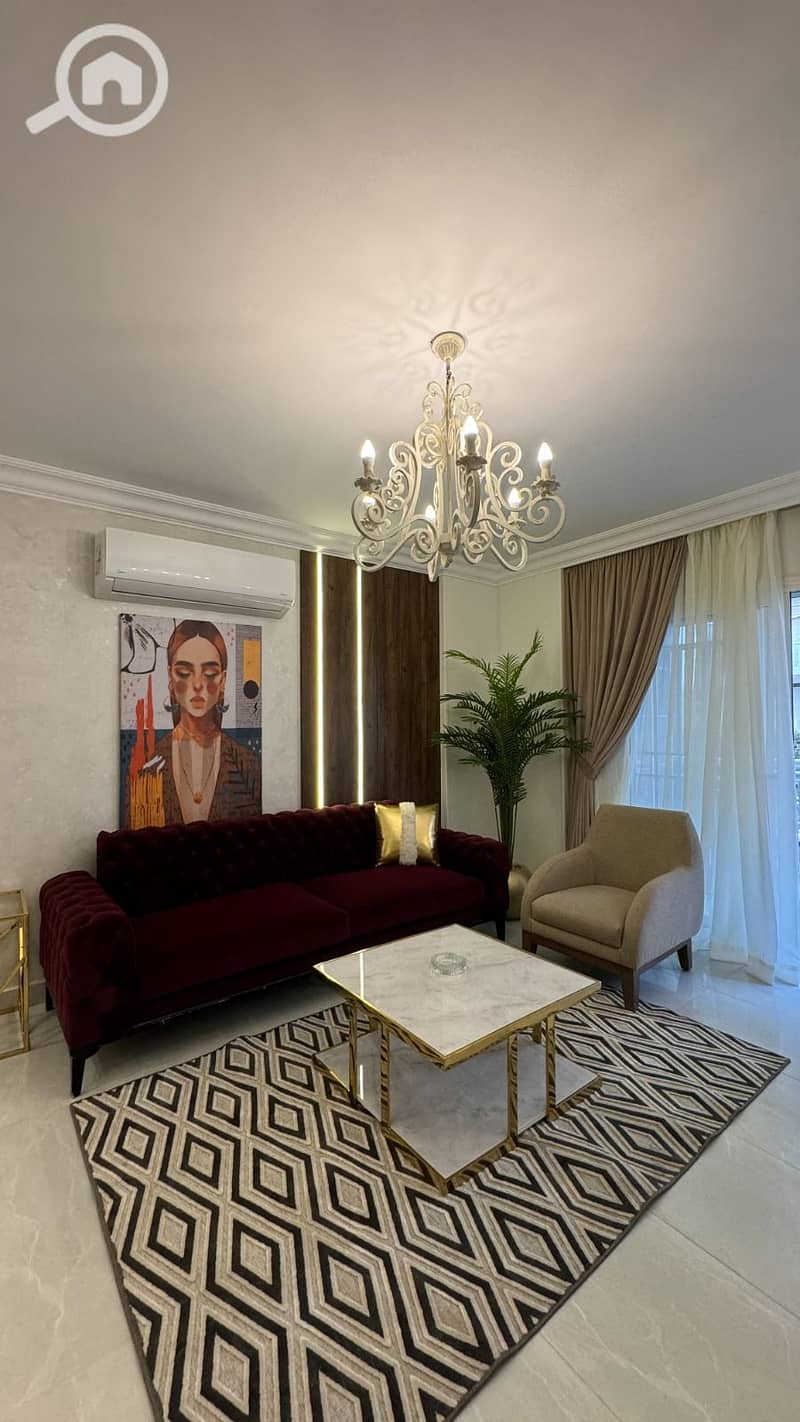 10 d7522d1f-1713-42cf-aca1-eb9fc192e1bc. jpg