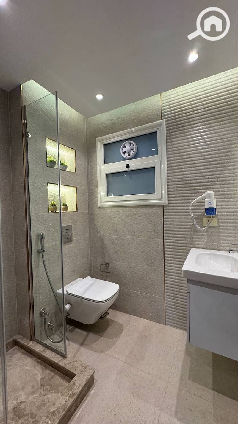 17 f0d1d190-c851-4383-8b13-bb971f621fbd. jpg