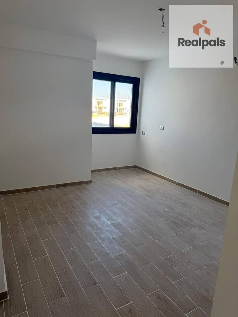 6 WhatsApp Image 2025-09-09 at 2.54. 41 PM (3). jpeg