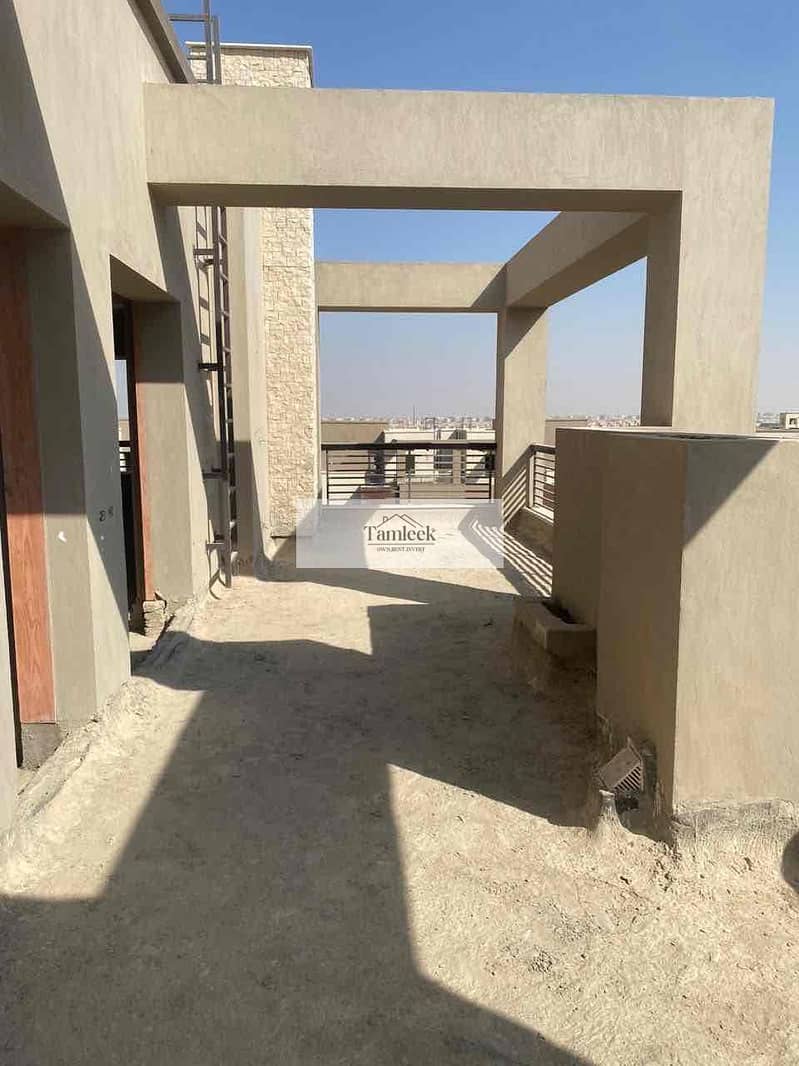 2 cce1eaec-45a6-437b-9cd7-fa735a41295f. jpg