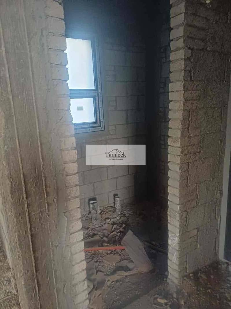 2 d7dd849c-1e56-4bdb-b4af-0692f9331df7. jpg