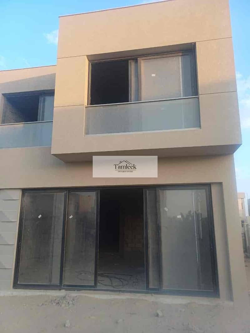 4 a503c131-7149-4d13-a068-1ff5b3f7c6e7. jpg