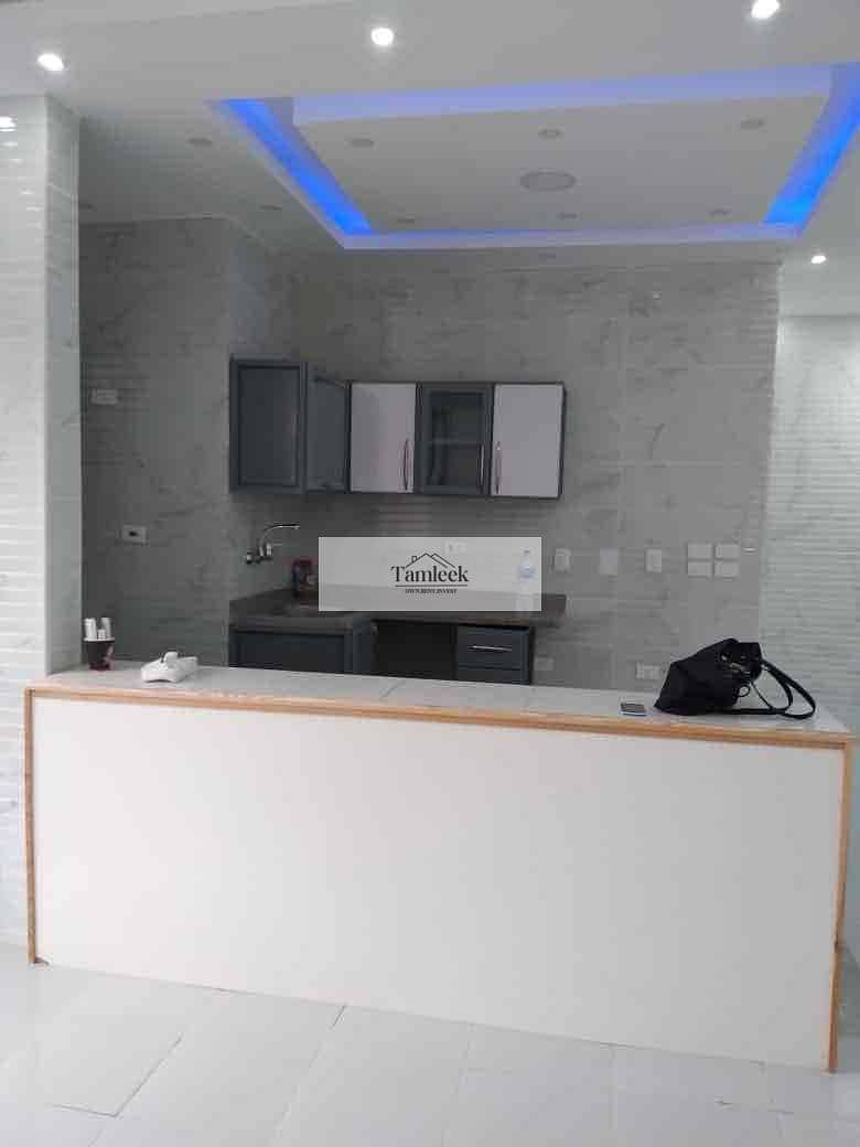 4 24e71cfa-7b01-4b44-906a-84e178ffe837. jpg