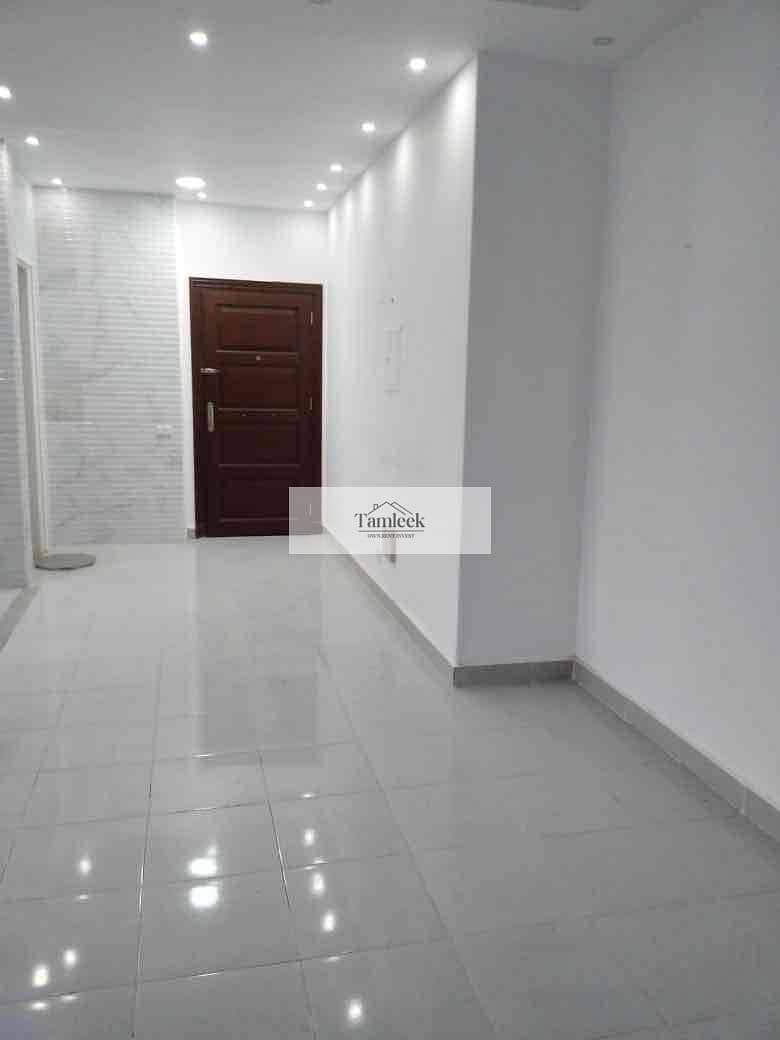 9 2bafaa7b-8320-4514-a2d8-f09b521be98c. jpg