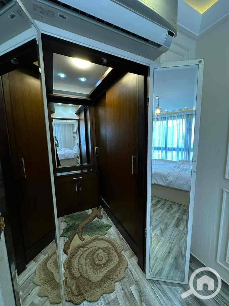 8 dae0ba68-bd7c-4c2a-81c1-0c91c30f596a. jpg