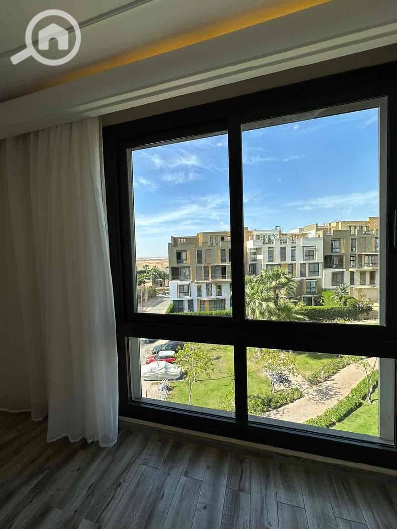 10 bb4618fe-4951-485b-b578-1433e66653cf. jpg