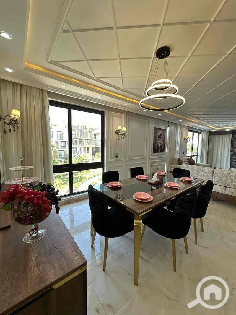 15 213ee8de-4936-4091-8963-6aa74767f28c. jpg