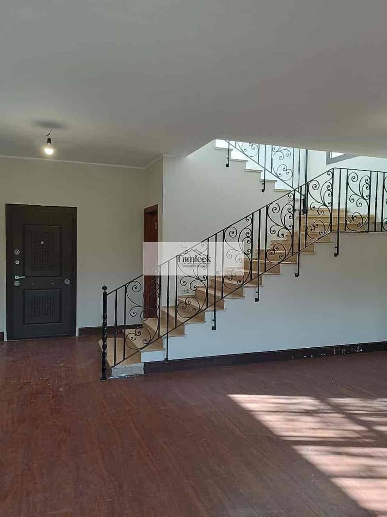 3 b7d11fc1-71c2-4374-a181-f84094e09745. jpg