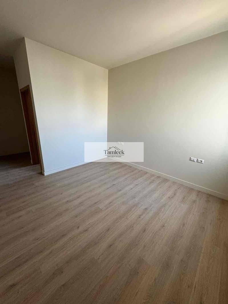 3 4efbf581-5d75-4eea-beaf-7b6e1f88fc61. jpg