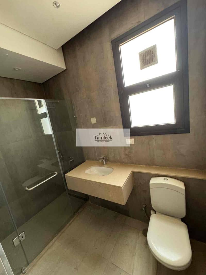 9 d1f2dc25-fb09-42f6-b9b4-cf8802255143. jpg