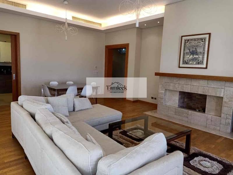 2 7140c605-5d13-4fa4-b157-6f39239cb81a. jpg