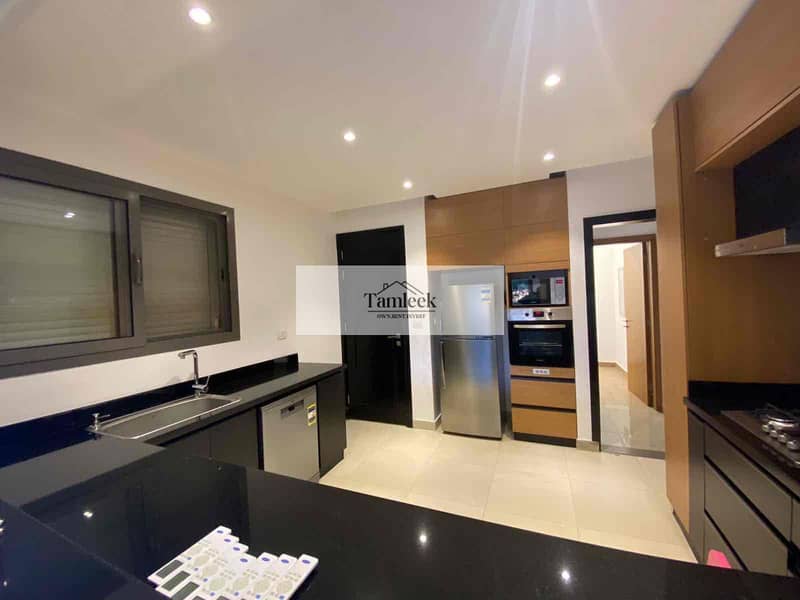 6 bb97b779-d888-42d2-a727-aec1eee58d2e. jpg