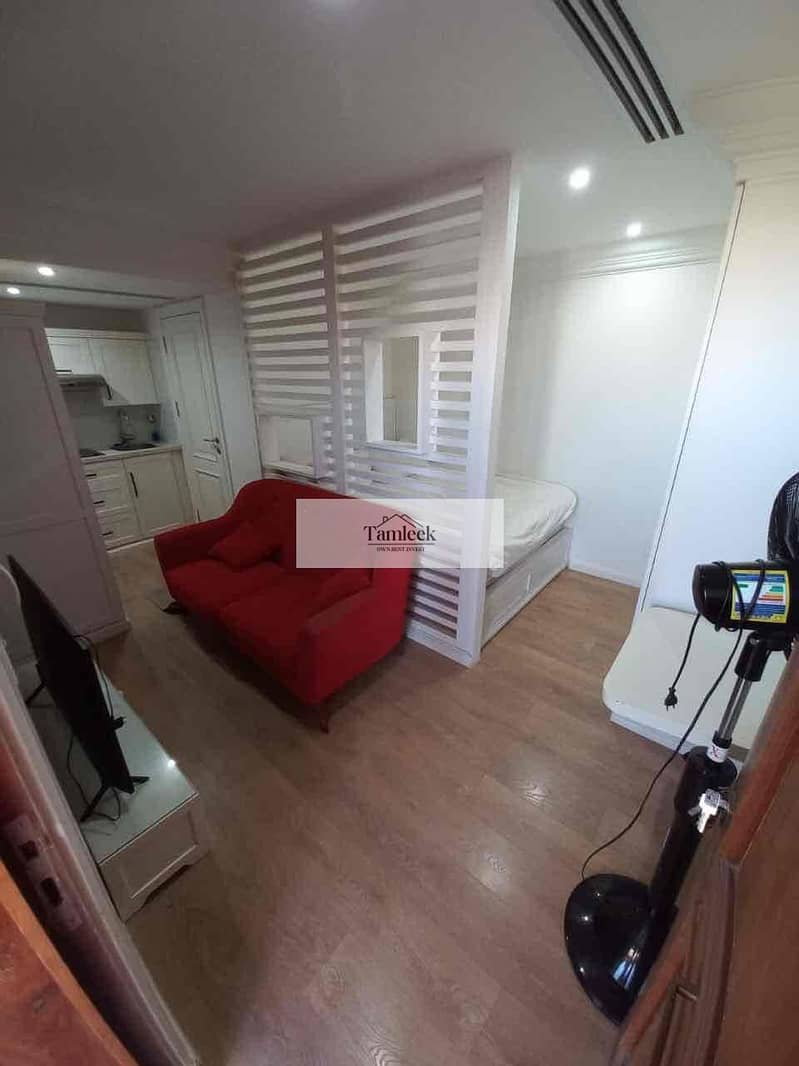 2 aca213ab-f26b-4f8c-95ab-f6520915d653. jpg