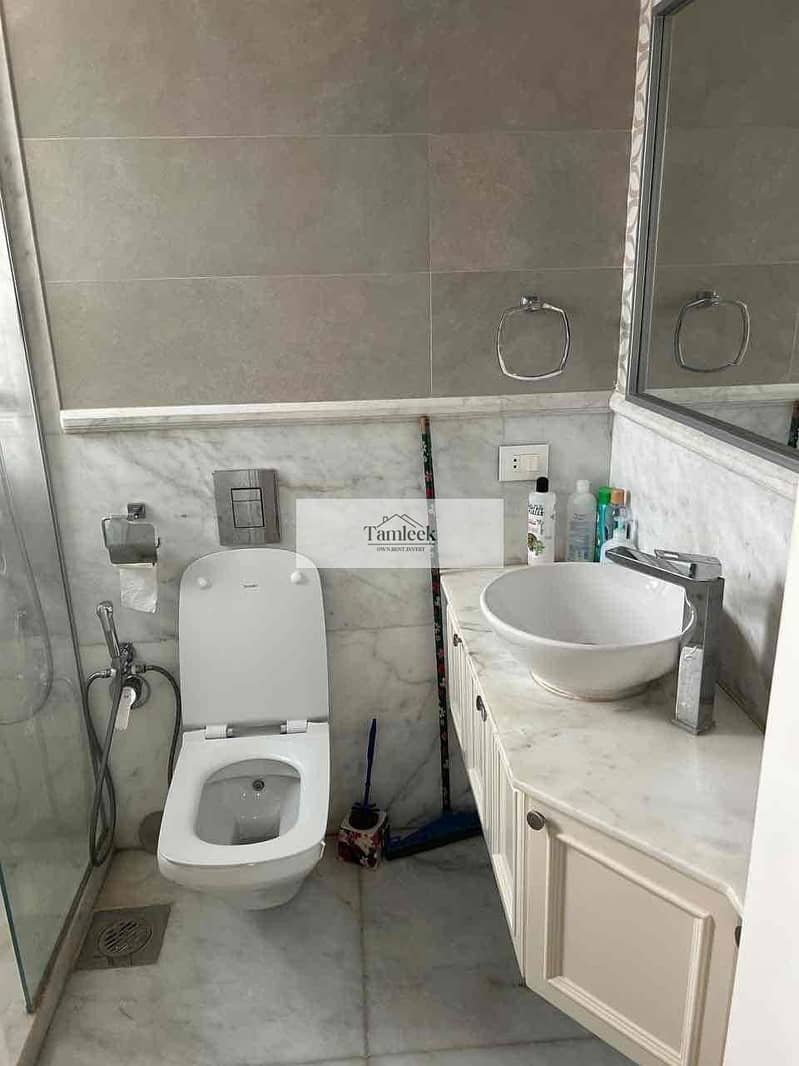 3 4e6fc314-dce5-4136-b7e6-86c04305499b. jpg